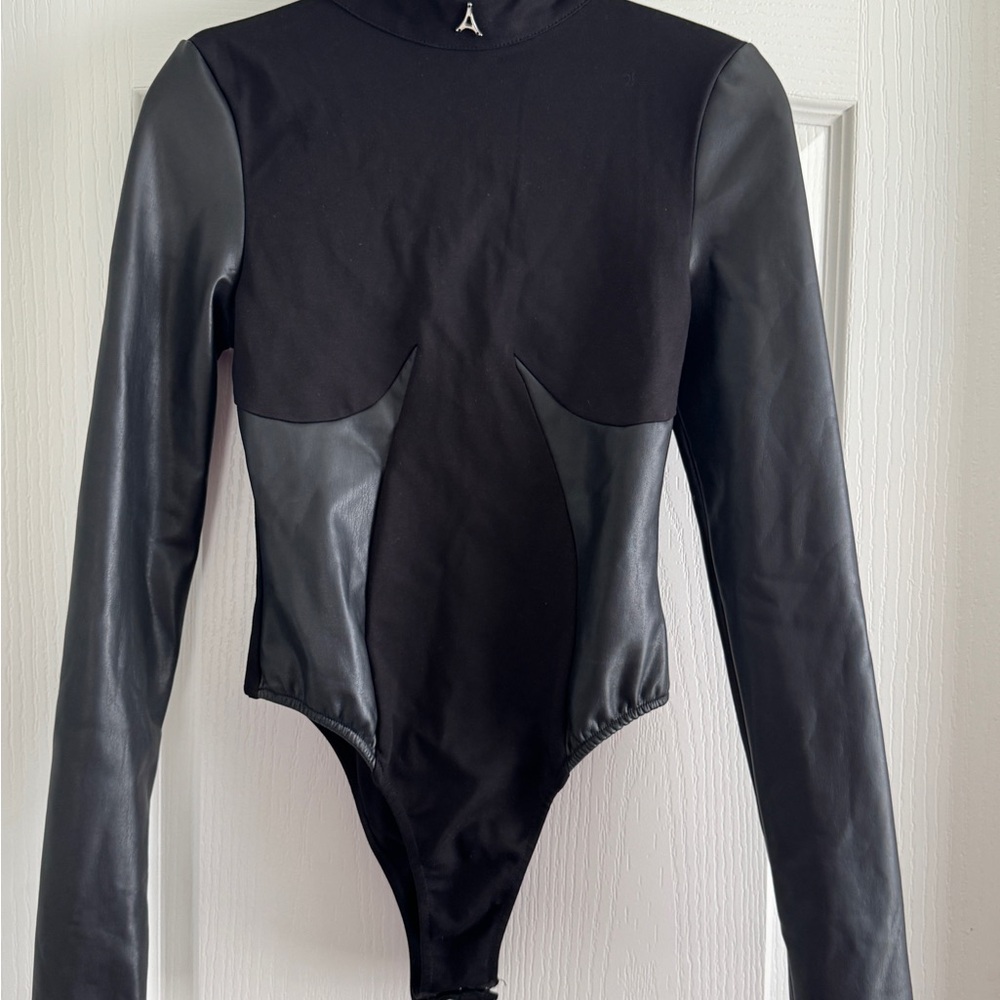 NWT Maniere De Voir Black Long Sleeve Bodysuit